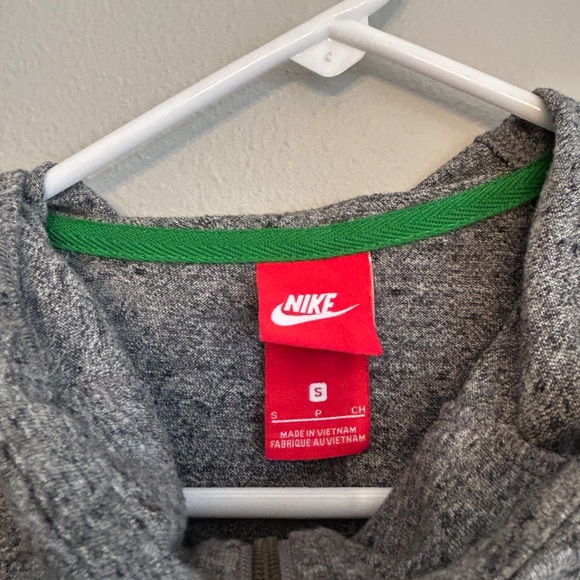 Nike women’s UFO ducks zip up sweater - Picture 7 of 9